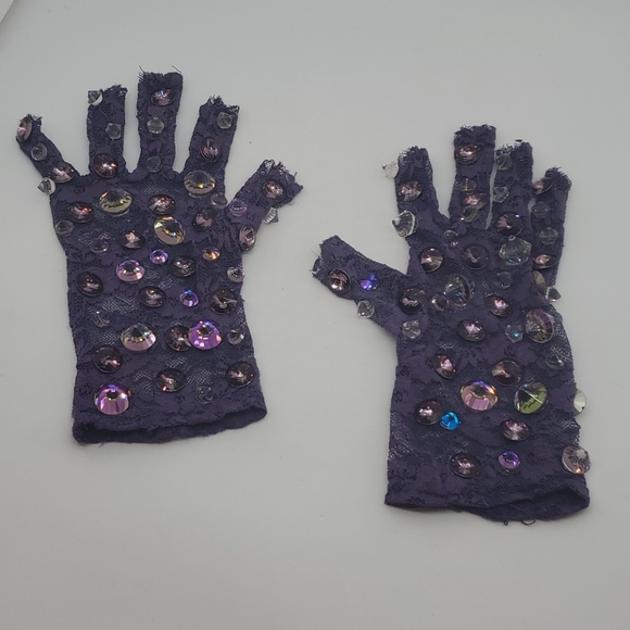 GASOLINE GLAMOUR X ARIANA X GAGA RAIN ON ME GLOVES - Picture 10 of 16